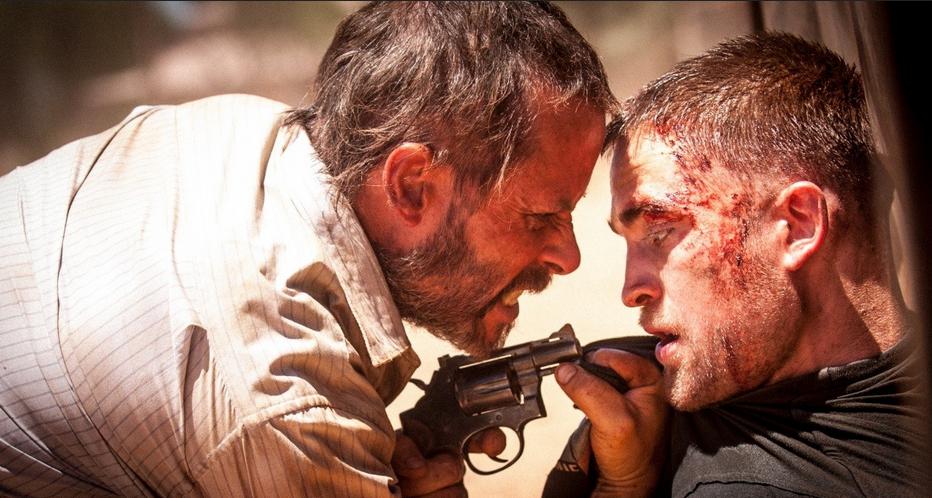Кадр из фильма Ровер / The Rover (2014)