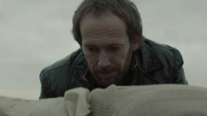 Кадры из фильма Парень с сумкой / Bag Man (2014)