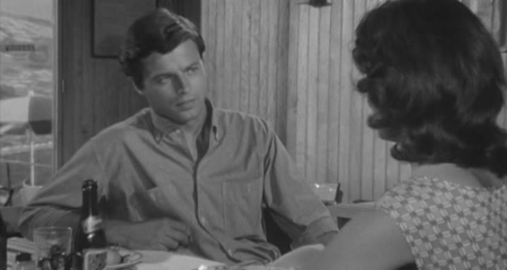 Кадр из фильма Мороз по коже / Chair de poule (1963)