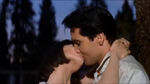 Кадры из фильма Поцелуй кузины / Kissin' Cousins (1964)