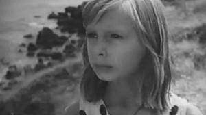 Кадры из фильма Девочка и эхо / Paskutinė atostogų diena (1964)