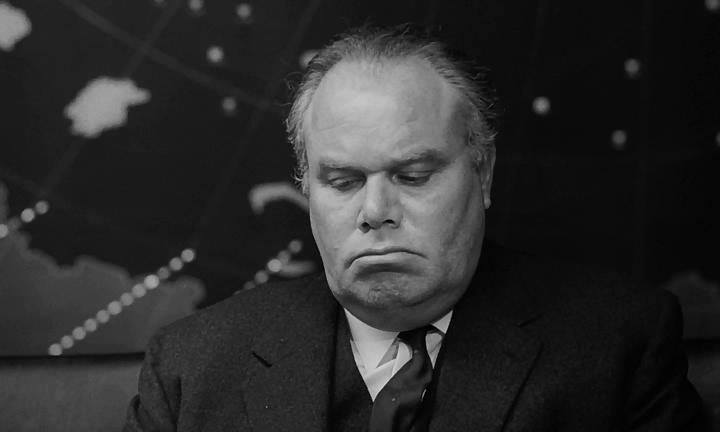 Кадр из фильма Доктор Стрейнджлав, или Как я научился не волноваться и полюбил атомную бомбу / Dr. Strangelove or: How I Learned to Stop Worrying and Love the Bomb (1964)