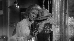 Кадры из фильма Обнажённый поцелуй / The Naked Kiss (1964)