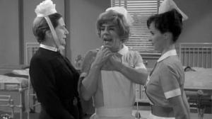 Кадры из фильма Мистер Питкин в больнице / A Stitch in Time (1964)