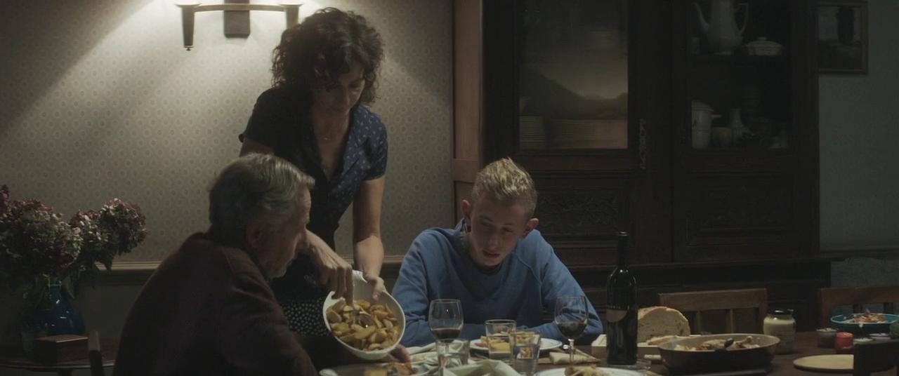 Кадр из фильма Другая Бовари / Gemma Bovery (2014)