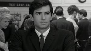 Кадры из фильма Очаровательная идиотка / Une ravissante idiote (1964)