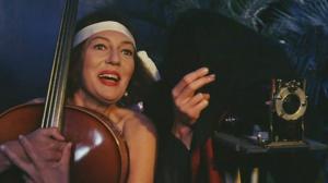 Кадры из фильма Не говоря о всех этих женщинах / För att inte tala om alla dessa kvinnor (1964)