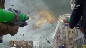 Кадры из фильма Акулий торнадо 2 / Sharknado 2: The Second One (2014)
