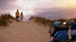 Кадры из фильма Прогулка по солнечному свету / Walking on Sunshine (2014)