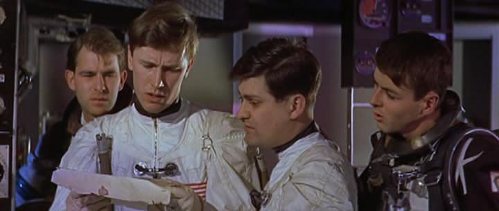 Кадр из фильма Первые люди на Луне / First Men In The Moon (1964)