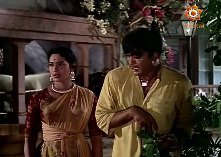 Кадр из фильма Семья / Khandan (1965)