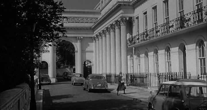 Кадр из фильма Няня / The Nanny (1965)