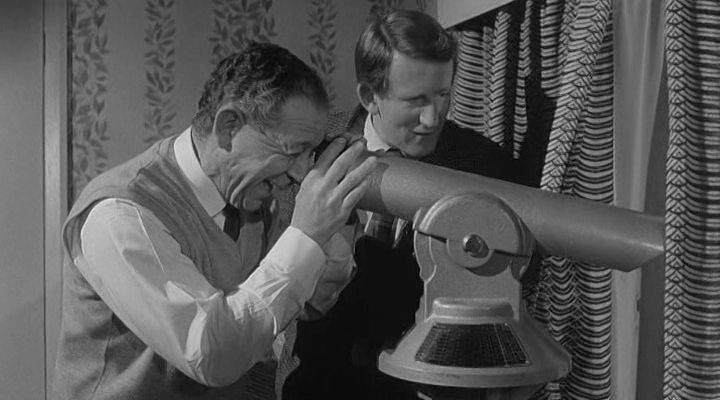 Кадр из фильма Большое ограбление / The Big Job (1965)