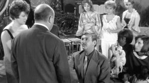 Кадры из фильма Кутилы / Un grand seigneur: Les bons vivants (1965)