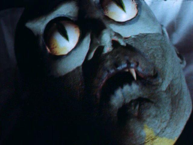 Кадр из фильма Проклятие болотной твари / Curse of the Swamp Creature (1966)