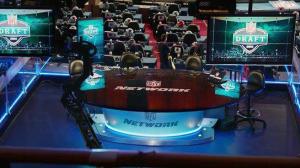 Кадры из фильма День драфта / Draft Day (2014)