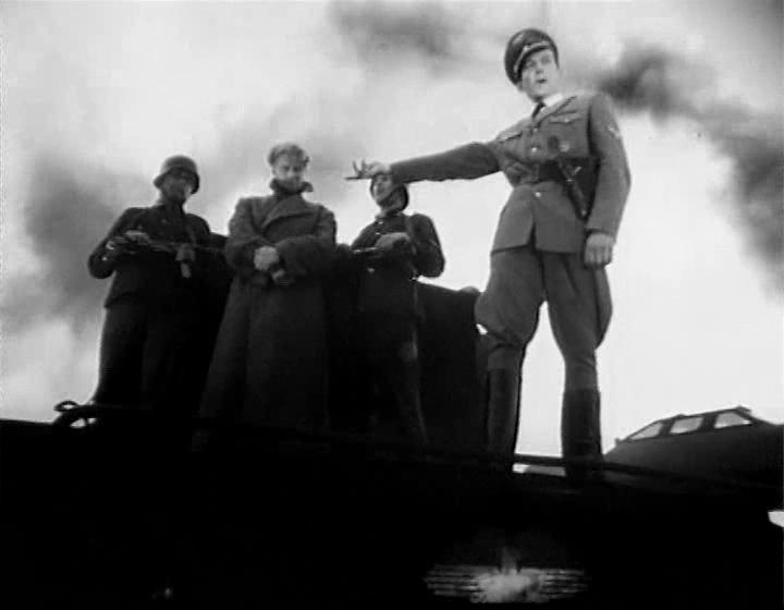 Кадр из фильма Восточный коридор (1966)