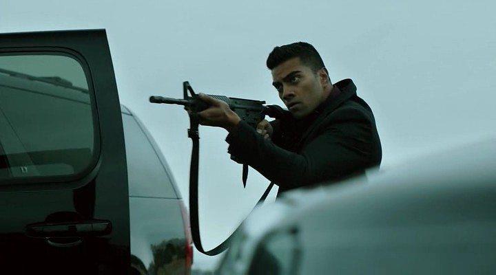 Кадр из фильма Крутые чуваки / Bad Asses (2014)