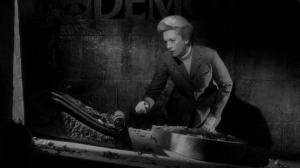 Кадры из фильма Глаз дьявола / Eye of the Devil (1966)