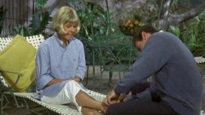 Кадры из фильма Лодка со стеклянным дном / The Glass Bottom Boat (1966)