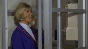 Кадры из фильма Лодка со стеклянным дном / The Glass Bottom Boat (1966)