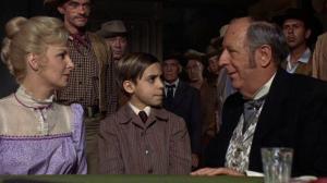 Кадры из фильма Большой куш для маленькой леди / A Big Hand for the Little Lady (1966)