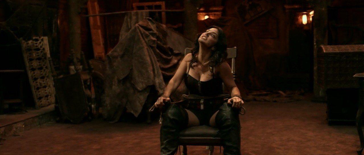 Кадр из фильма Последняя запись 2 / Ragini MMS 2 (2014)