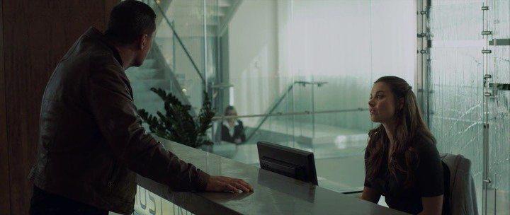 Кадр из фильма Изгой / The Outsider (2014)