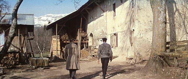 Кадр из фильма Поездка отца / Le voyage du père (1966)