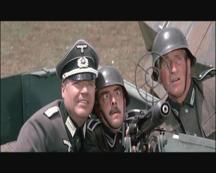 Кадр из фильма Большая прогулка / La grande vadrouille (1966)