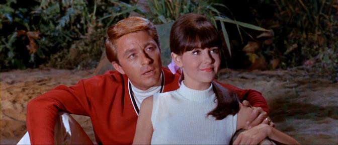 Кадр из фильма Пикник у моря / Clambake (1967)