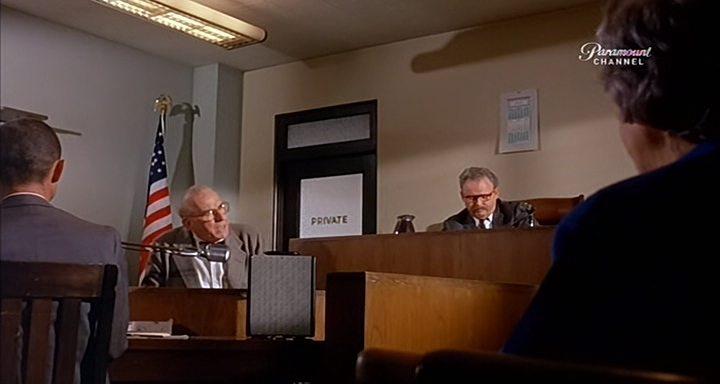 Кадр из фильма Предупредительный выстрел / Warning Shot (1967)