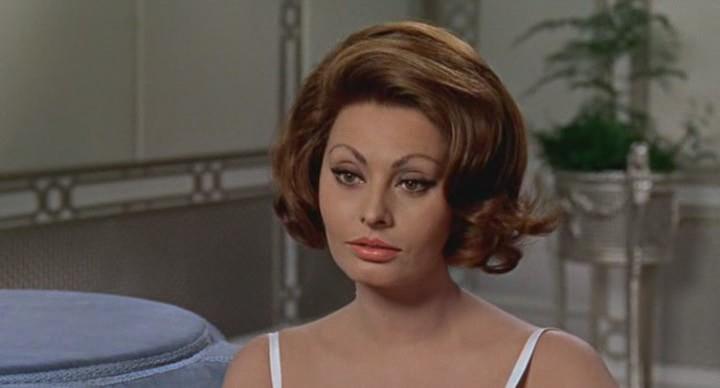Кадр из фильма Графиня из Гонконга / A Countess from Hong Kong (1967)