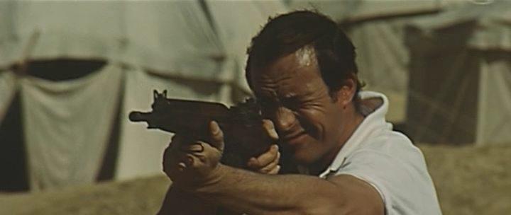 Кадр из фильма Золотой сфинкс / La sfinge d'oro (1967)