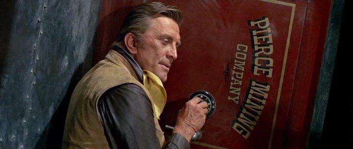 Кадр из фильма Военный фургон / The War Wagon (1967)