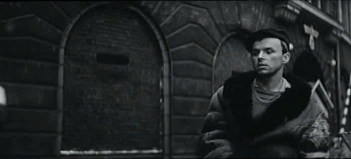 Кадр из фильма Преступник оставляет след / Morderca zostawia slad (1967)