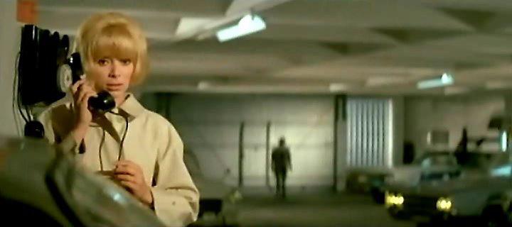 Кадр из фильма Пекинская блондинка / La blonde de Pékin (1967)