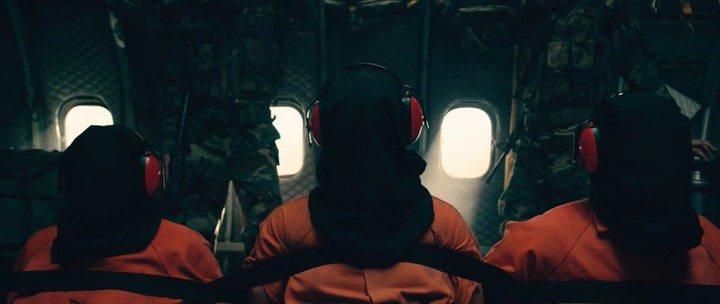 Кадр из фильма Лагерь «X-Ray» / Camp X-Ray (2014)