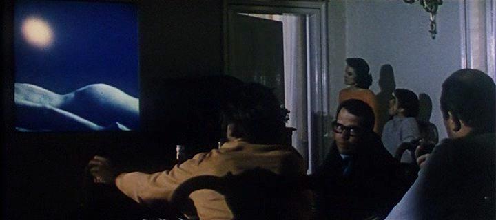 Кадр из фильма Гарем / L'harem (1967)