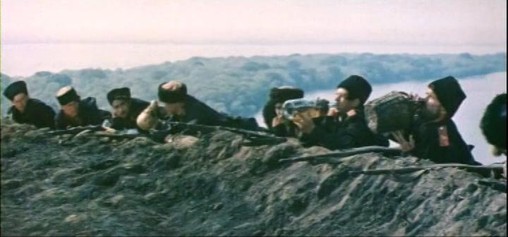 Кадр из фильма Железный поток (1967)