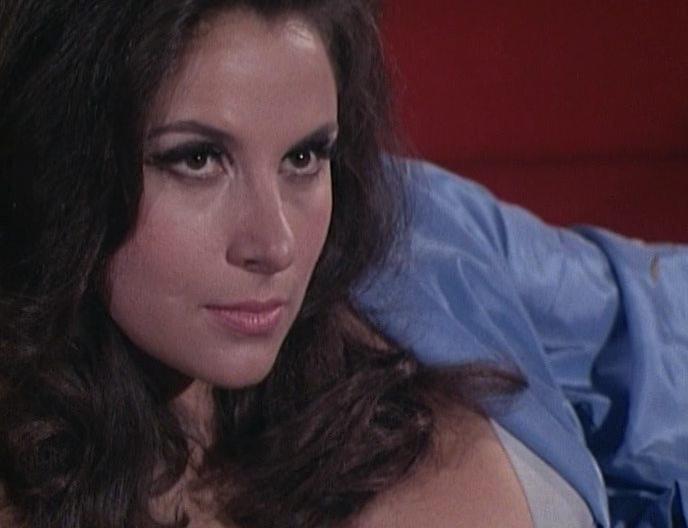 Кадр из фильма С Добрым утром… и Прощай! / Good Morning... and Goodbye! (1967)