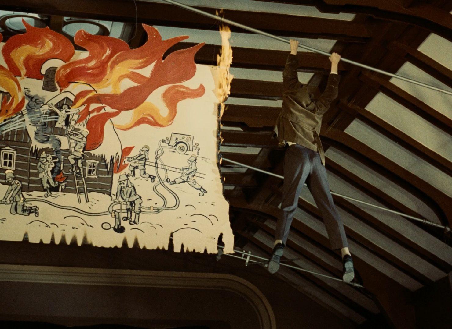 Кадр из фильма Бал пожарных / Horí, má panenko (1967)