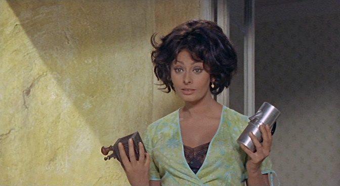Кадр из фильма Привидения по-итальянски / Questi fantasmi (1967)