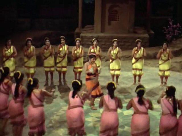 Кадр из фильма Двойник / Izzat (1968)