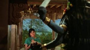 Кадры из фильма Двойник / Izzat (1968)