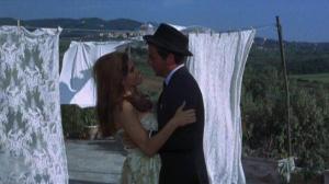 Кадры из фильма Самый крупный куш / The Biggest Bundle of Them All (1968)