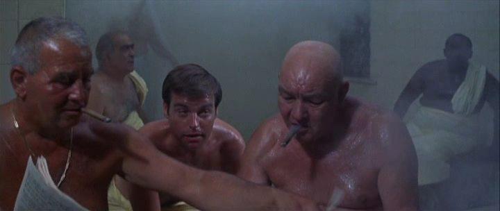 Кадр из фильма Самый крупный куш / The Biggest Bundle of Them All (1968)