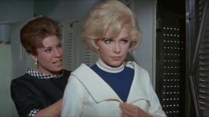 Кадры из фильма Как спасти брак (И разрушить свою жизнь) / How to Save a Marriage and Ruin Your Life (1968)