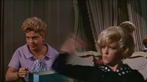 Кадры из фильма Как спасти брак (И разрушить свою жизнь) / How to Save a Marriage and Ruin Your Life (1968)