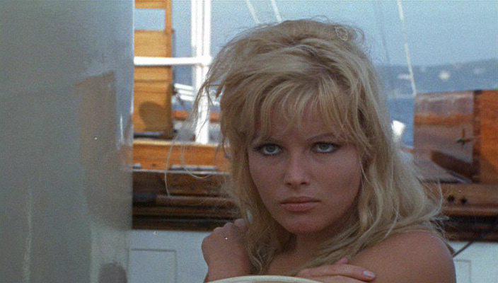 Кадр из фильма Ее возмездие / The Vengeance of She (1968)